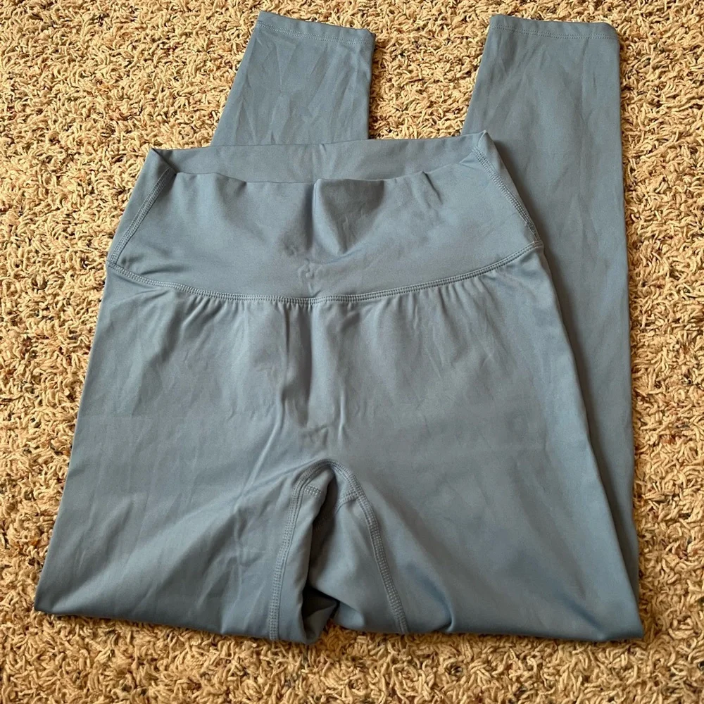 Sky Blue Leggings - Picture 3 of 5